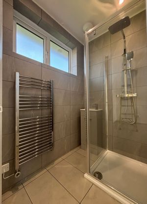 Photo 17- click for photo gallery